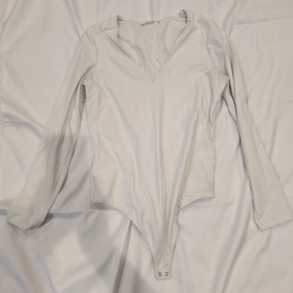Abercrombie & Fitch White Long Sleeve Bodysuit